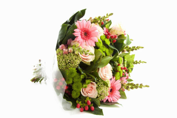 Floral Fantasy fresh flowers roses delivery gifts