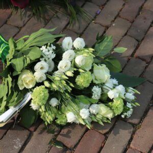 Funeral sympathie bouquet delivery